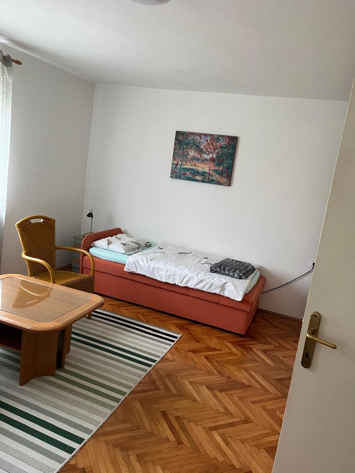 Apartman Ivka Gospić Εξωτερικό φωτογραφία